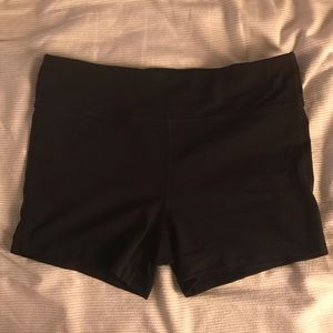 Black ATHLETA size medium gym yoga shorts
